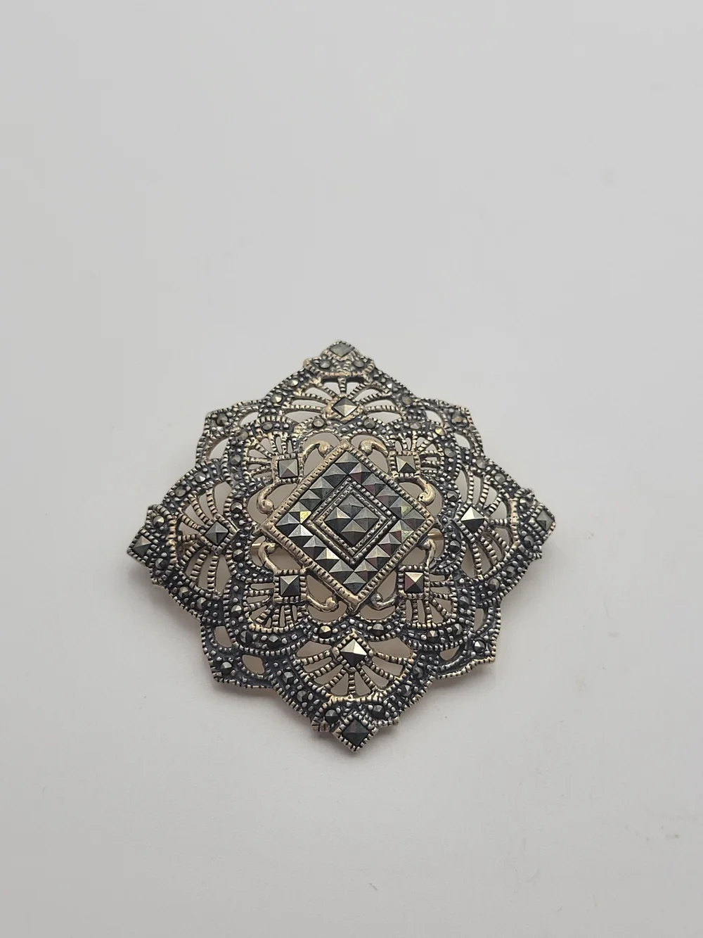 VTG STERLING SILVER PIN BROOCH OPEN WORK WITH MARCASITES BEAUTIFUL